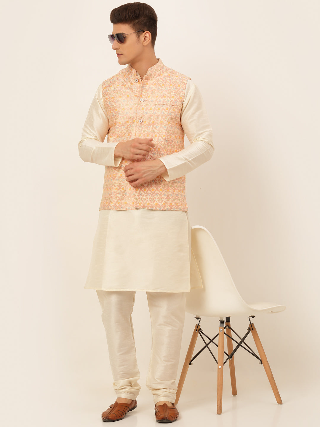 Jompers Men's Solid Kurta Pyjama With Nehru Jacket - Pink