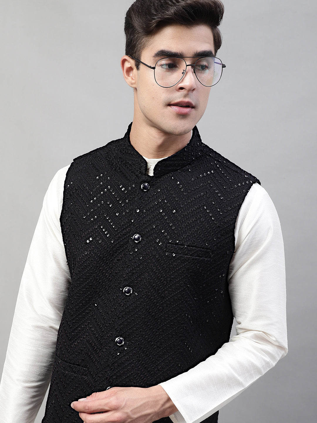 Jompers Men's White Solid Kurta Pyjama with Black Embroidered Nehru Jacket