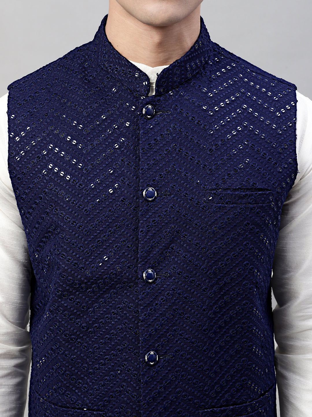 Jompers Men's White Solid Kurta Pyjama with Navy Blue Embroidered Nehru Jacket