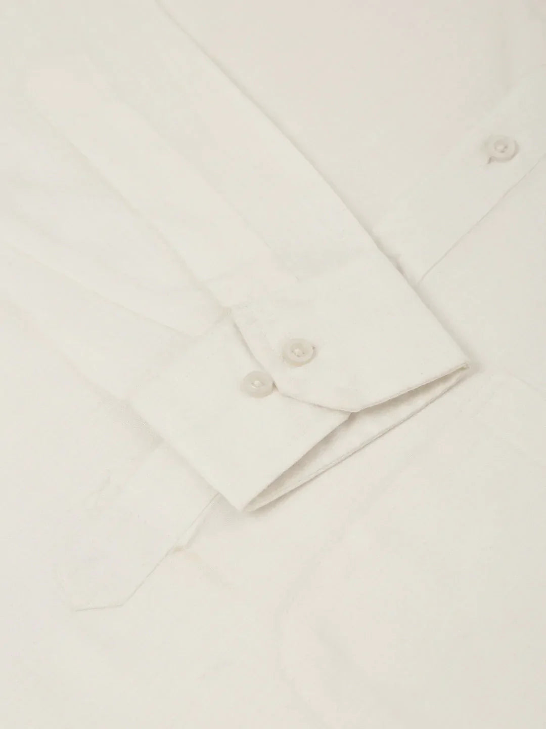 Jompers Men's White Cotton Blend Kurta with Pyjamas & Green Embroidered Nehru Jacket