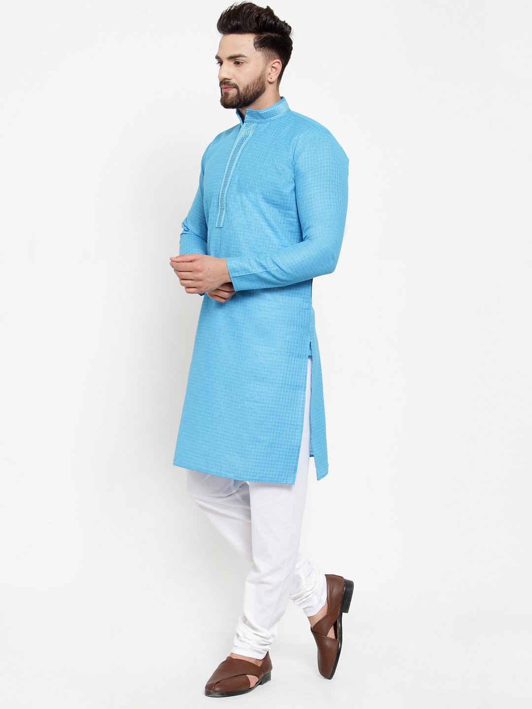 Jompers Men Blue & White Embroidered Kurta Only
