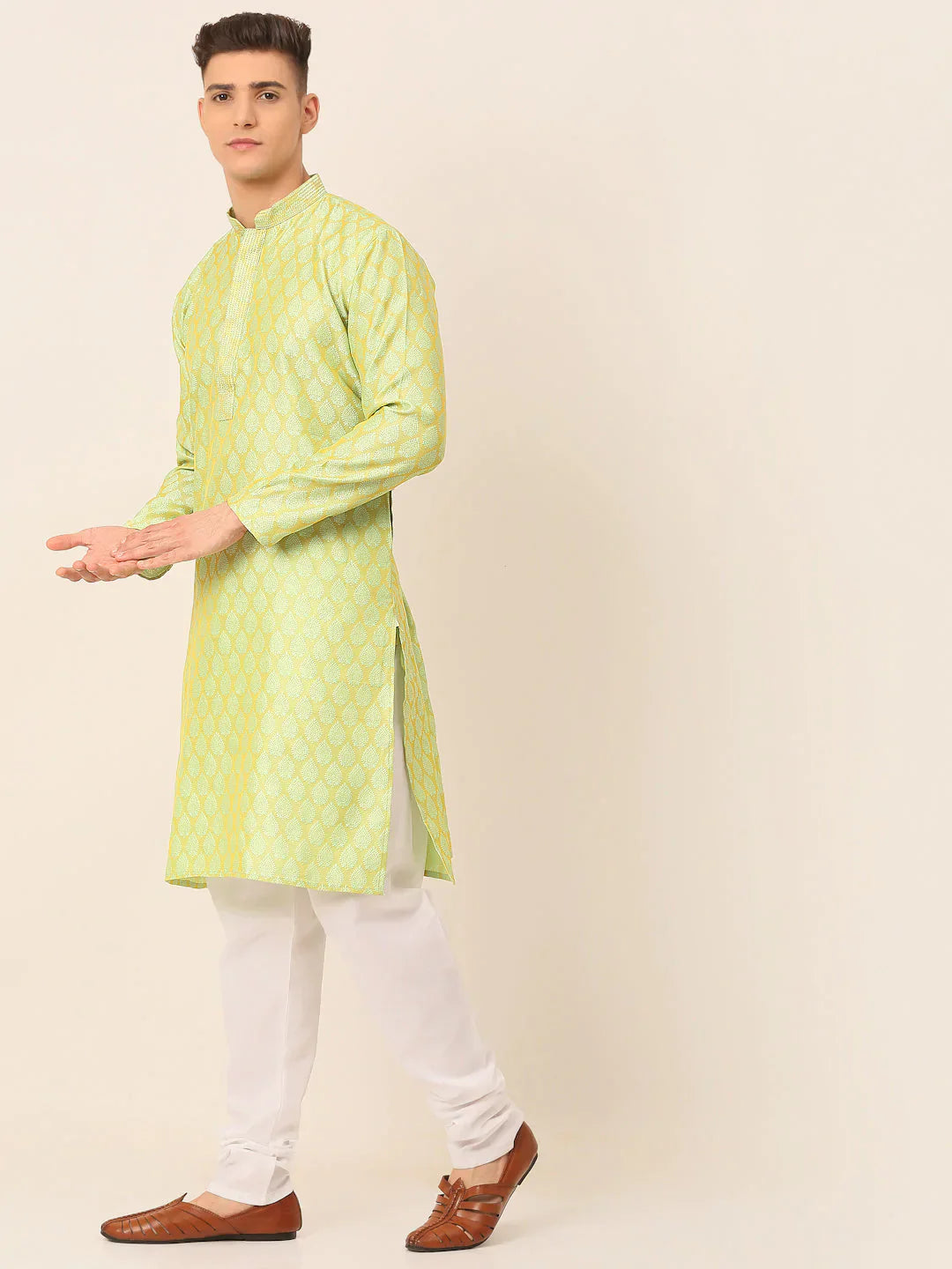 Jompers Men's Silk Blend Collar Embroidered Kurta Pyjama Set - Green