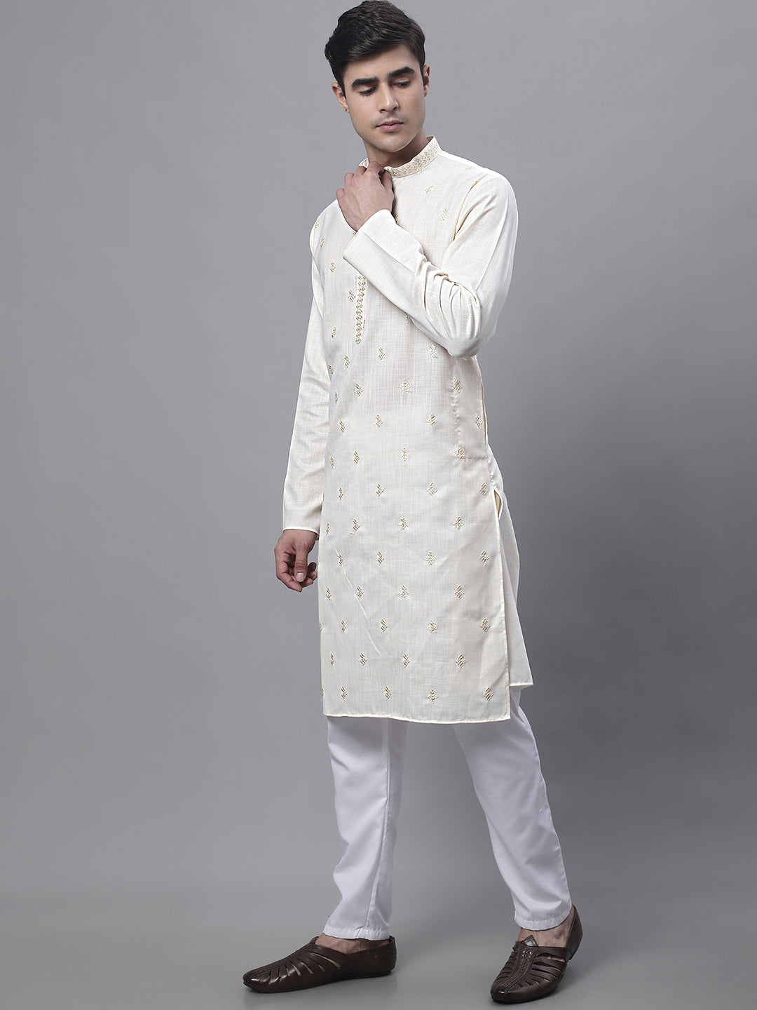 Jompers Men's White Embroidered Straight Kurta Pyjama Set