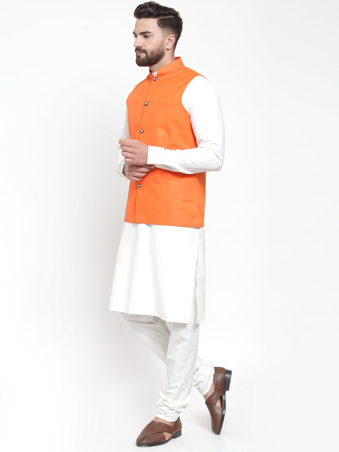 Jompers Men Solid Kurta Pajama with Solid Waistcoat