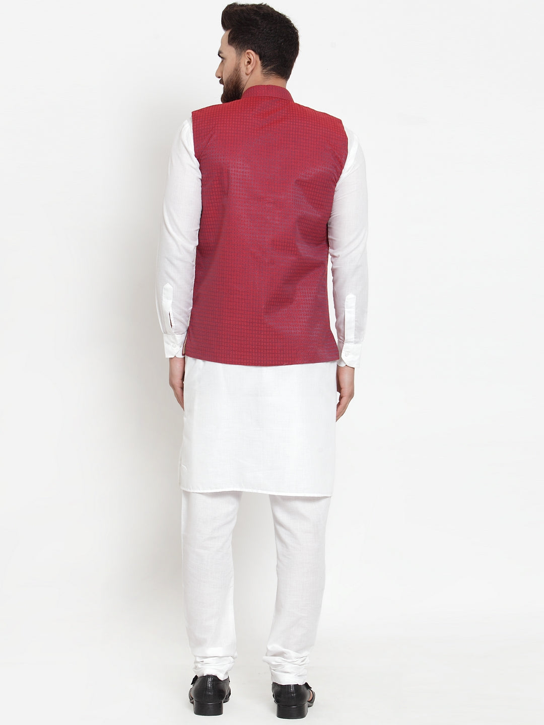 Jompers Men's Solid Cotton Kurta Pajama with Woven Jacquard Waistcoat (Maroon)