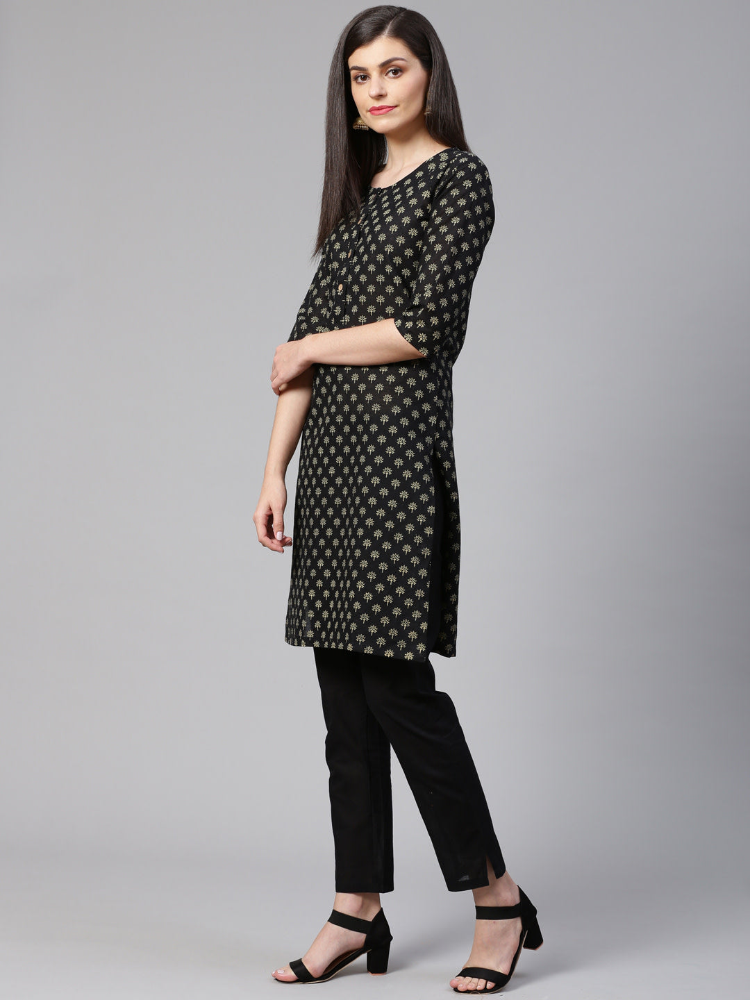 Jompers Women Black and Beige Printed Kurta with Trousers