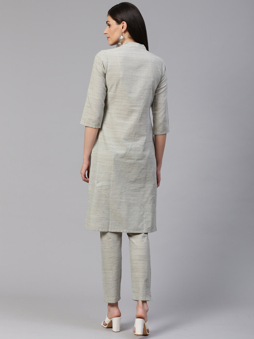 Jompers Women Grey Woven Design Kurta with Trousers