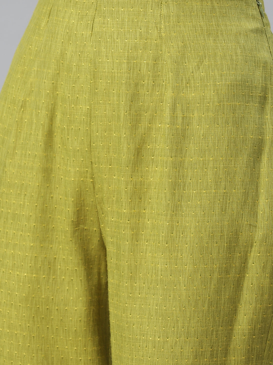 Jompers Women Green & Beige Self Design Kurta with Trousers & Dupatta