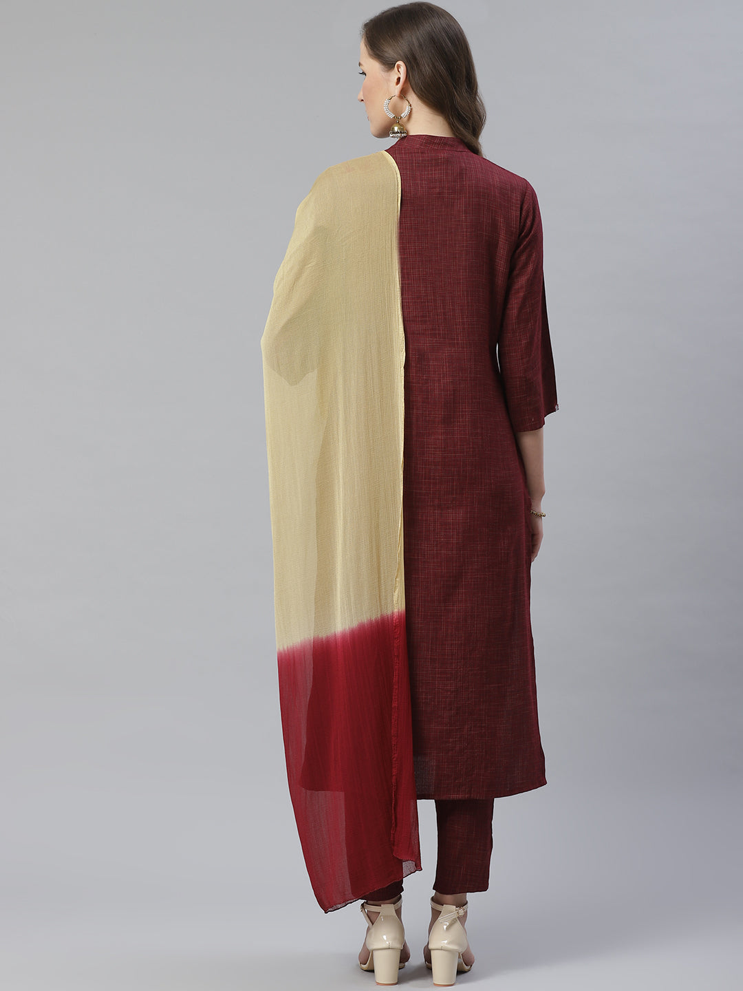 Jompers Women Burgundy & Beige Self Checked Kurta with Trousers & Dupatta