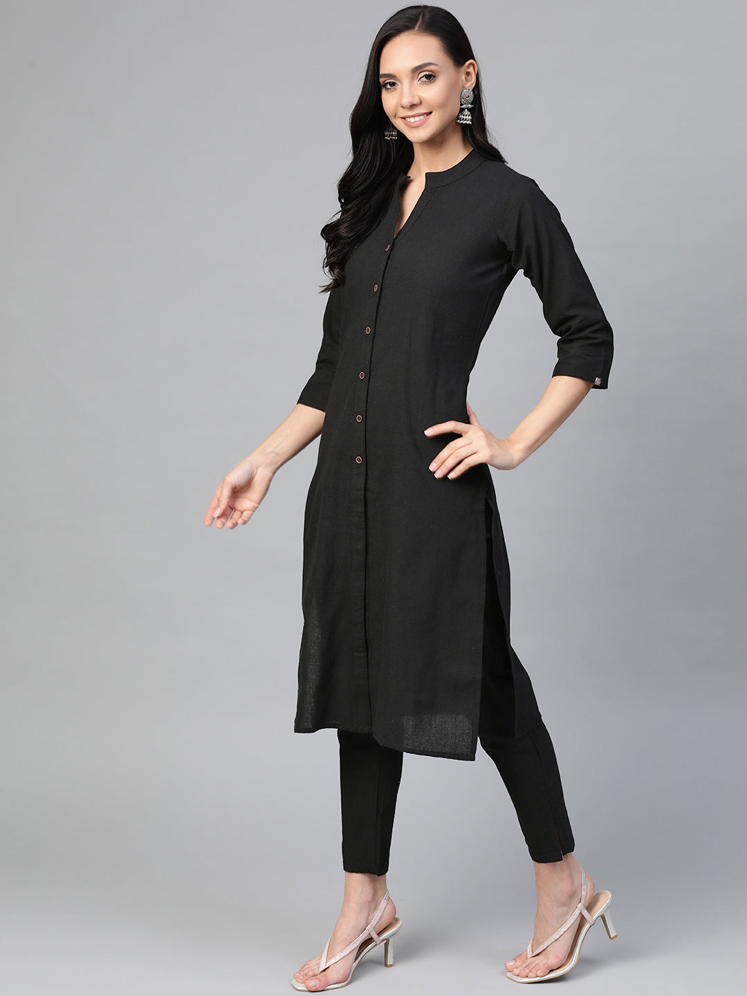 Jompers Women Black & Grey Solid Kurta with Trousers & Dupatta