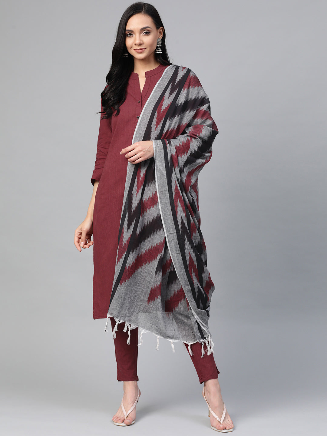 Jompers Women Maroon & Grey Solid Kurta with Trousers & Dupatta