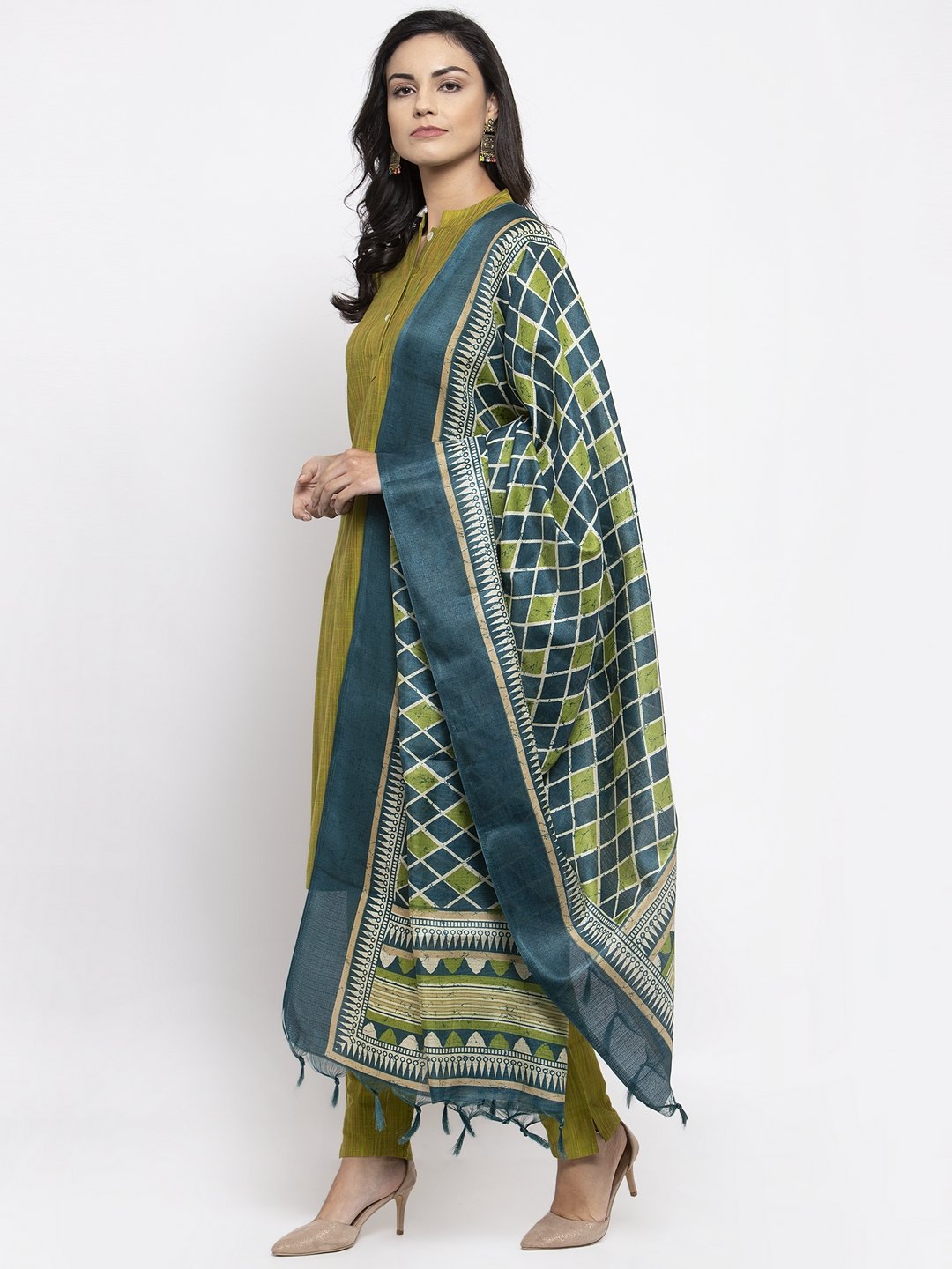 Jompers Women Green Self-Striped Kurta with Trousers And Art Silk Dupatta