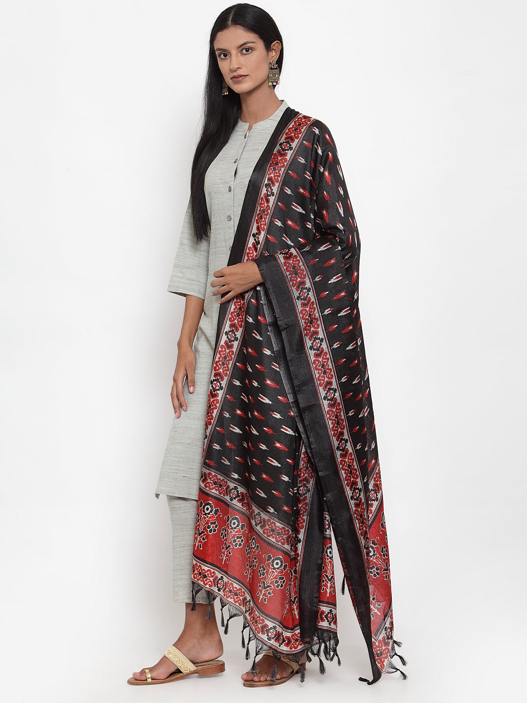 Jompers Women Grey Solid Kurta with Trousers & Dupatta