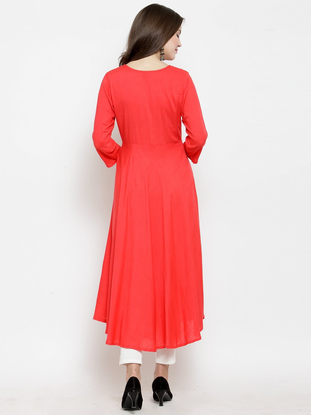 Jompers Women Peach embroidered Flaired Kurta