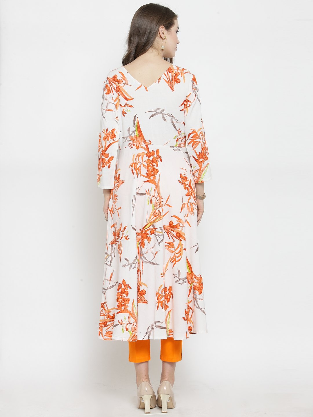 Jompers Women White & Orange Floral Printed Rayon Flared Kurta