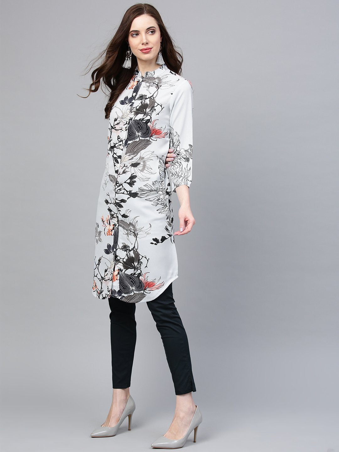 Jompers Women Blue & Black Printed Summer-cool A-line Kurta