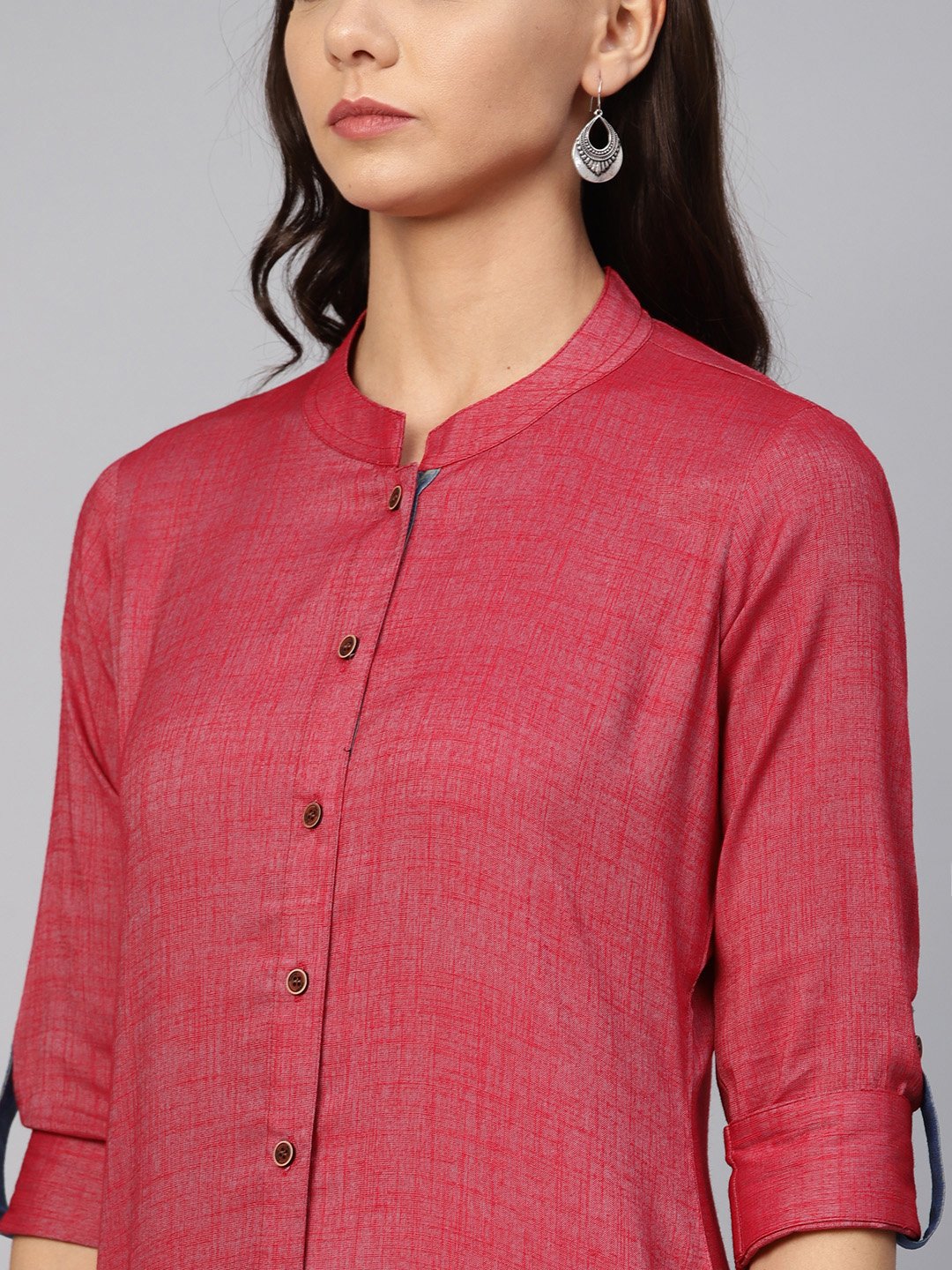 Jompers Women Maroon Woven Design Straight Rayon Kurta