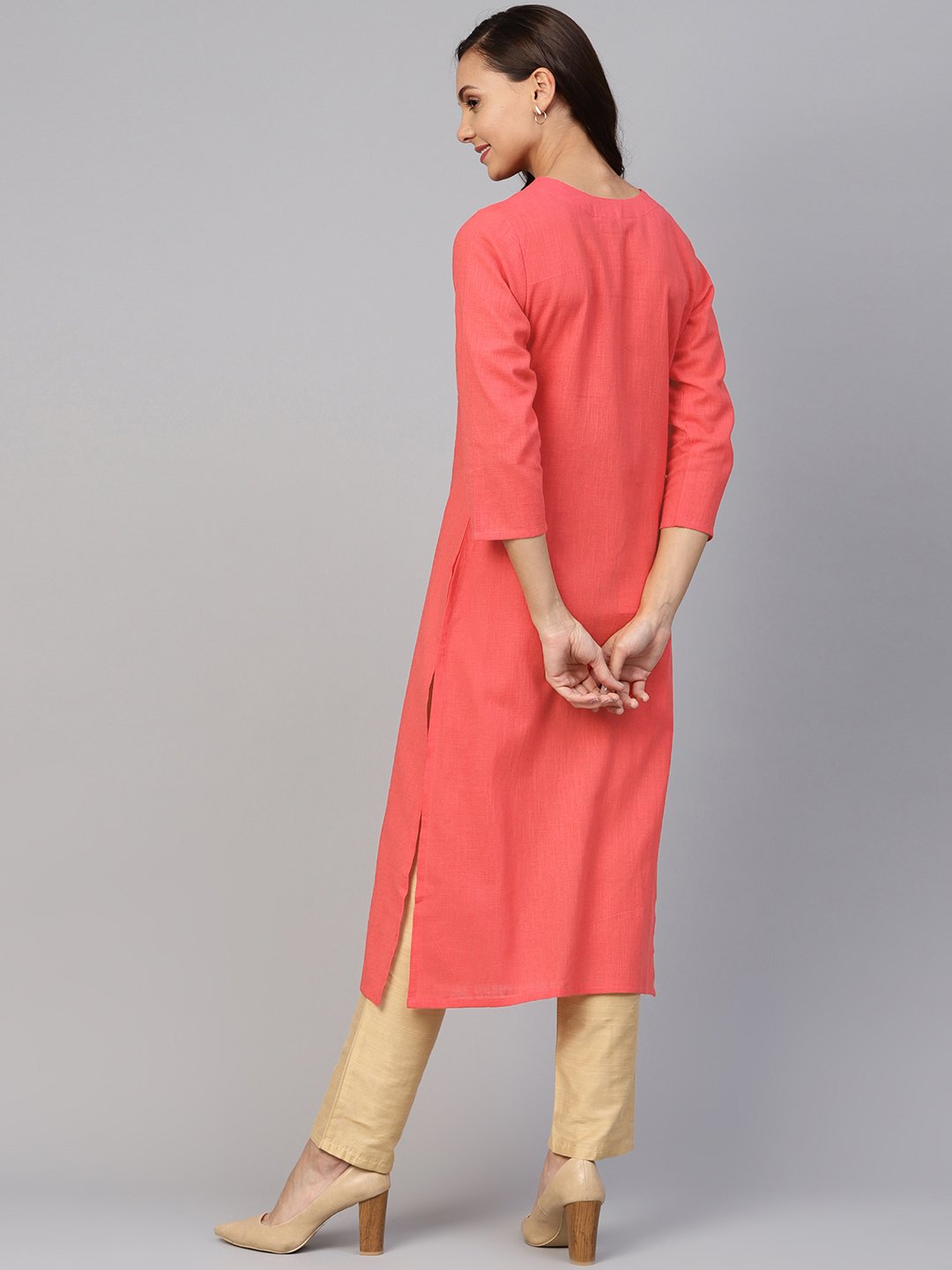 Jompers Women Peach Cotton Straight Kurta with Pintucks