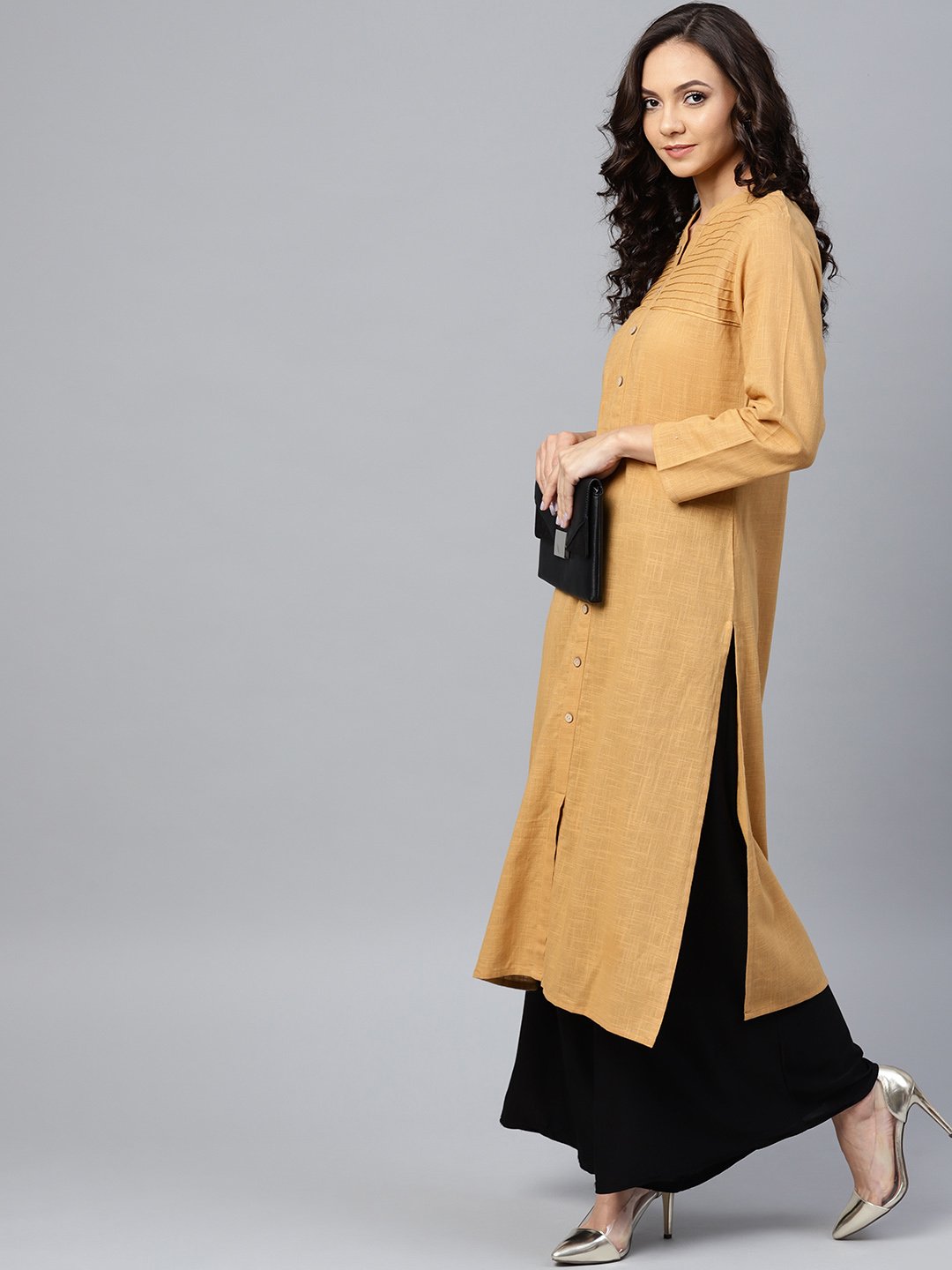 Jompers Women Beige Cotton Straight Kurta with Pintucks