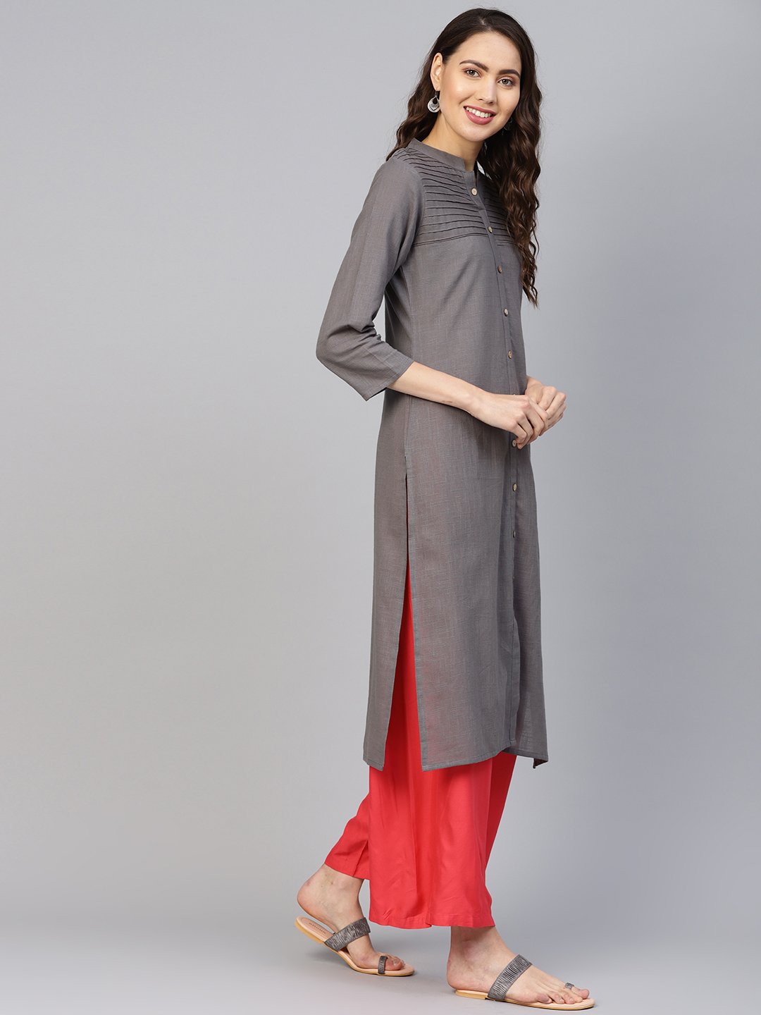 Jompers Women Grey Cotton Straight Kurta with Pintucks