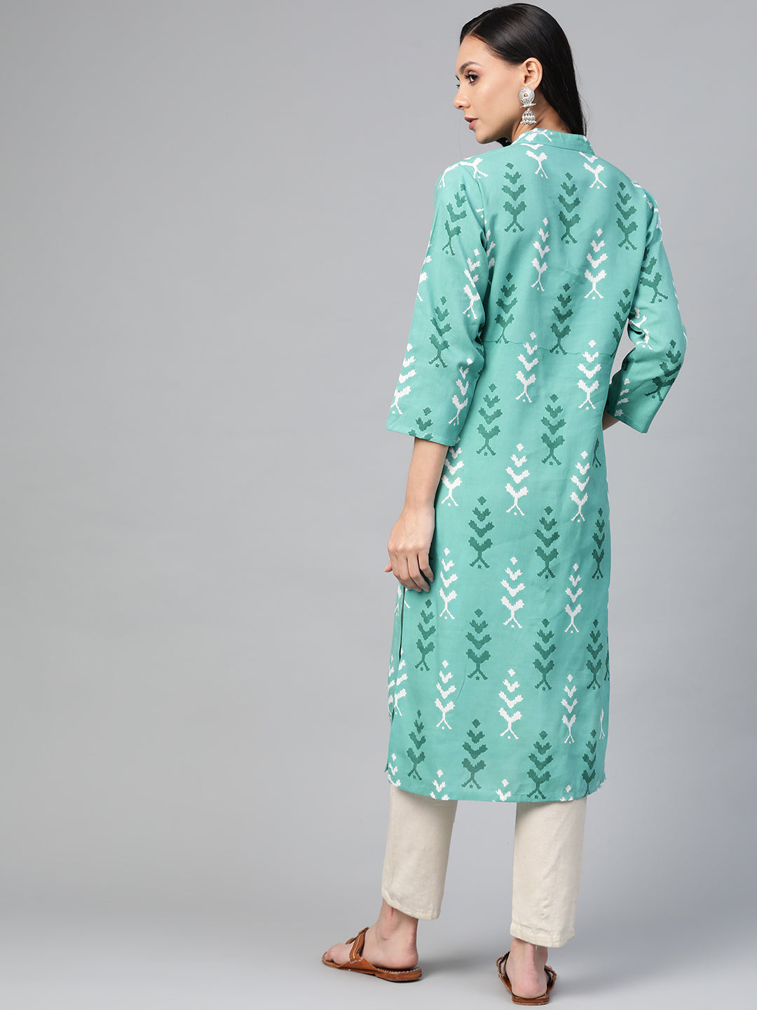 Jompers Women Green & White Ikkat Print Straight Kurta