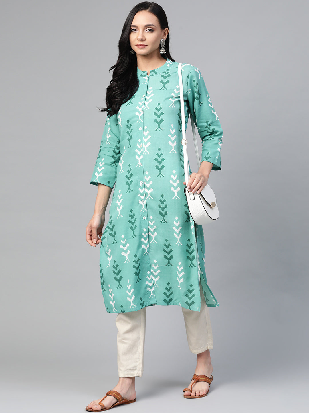 Jompers Women Green & White Ikkat Print Straight Kurta