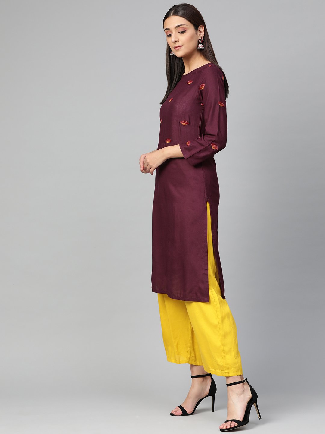 Jompers Women Purple Yoke Design Straight Kurta
