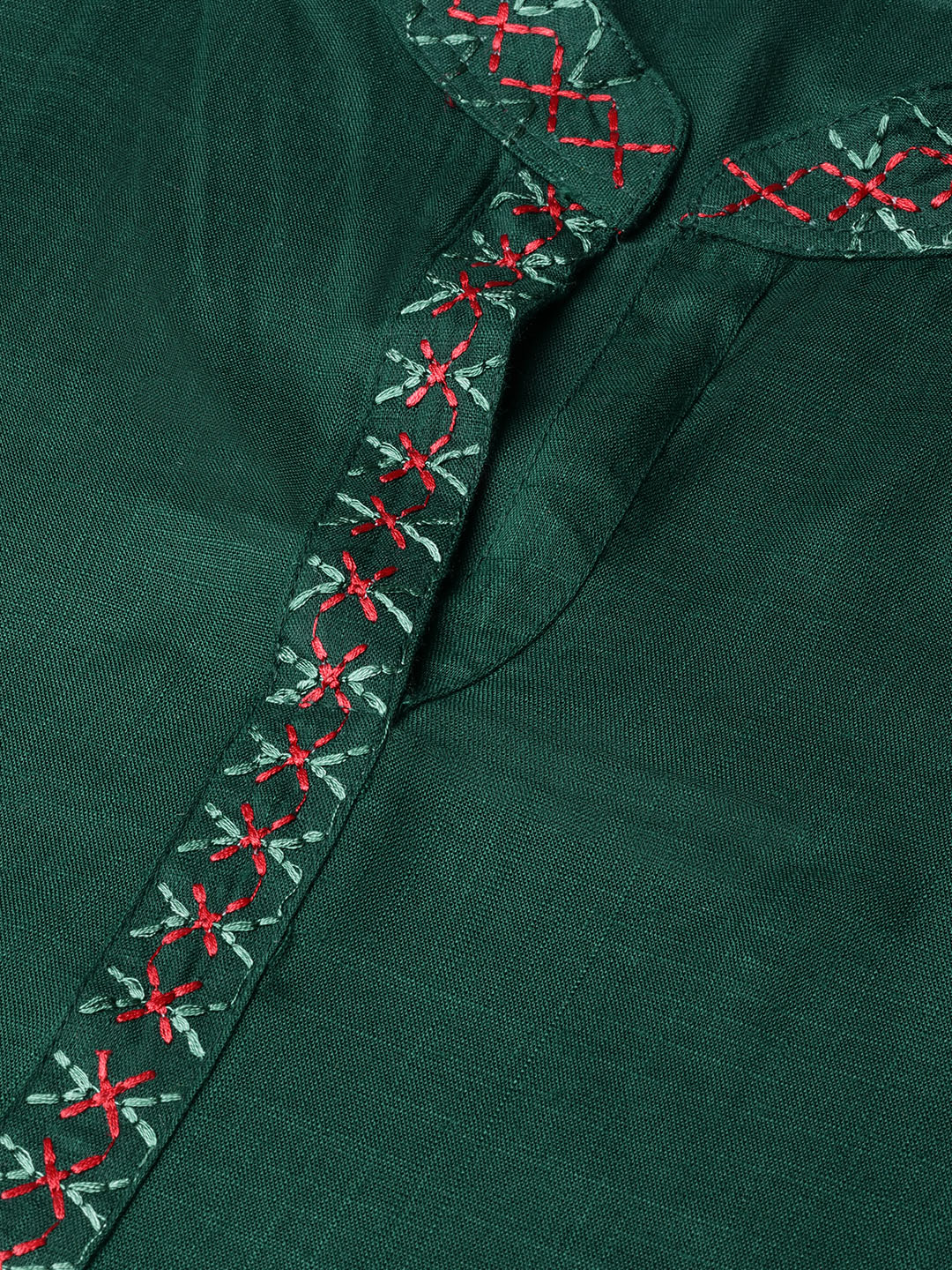 Jompers Women Green Embroidered Straight Kurta