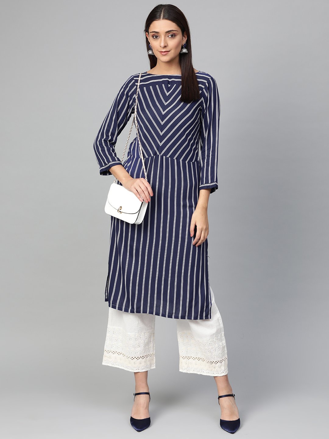 Jompers Women Navy Blue & White Striped Straight Kurta