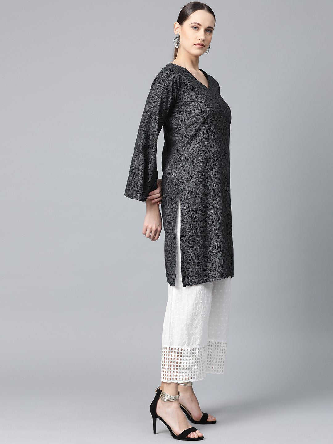 Jompers Women Charcoal Grey & Black Printed Straight Kurta