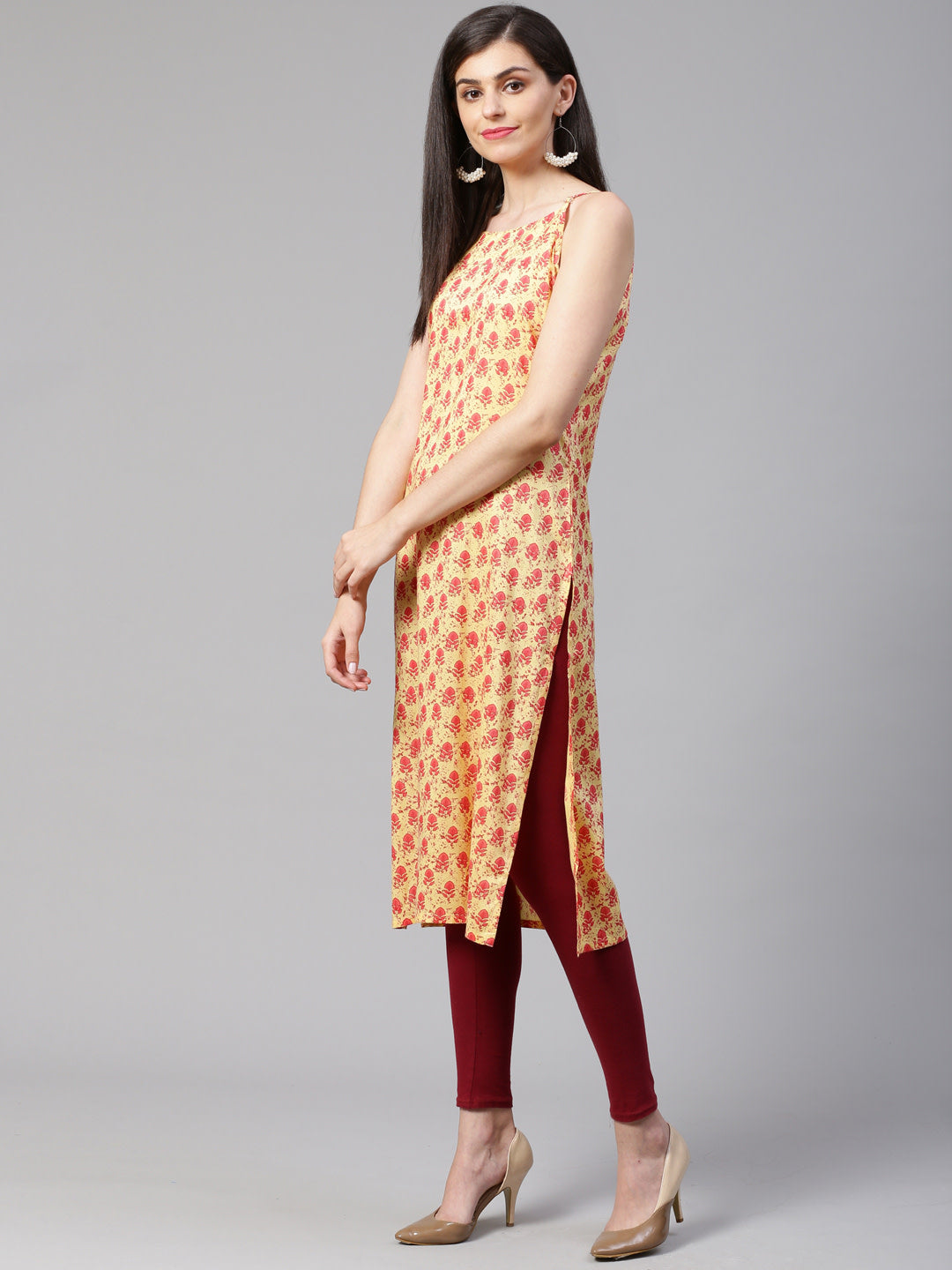 Jompers Women Yellow Printed Straight Kurta