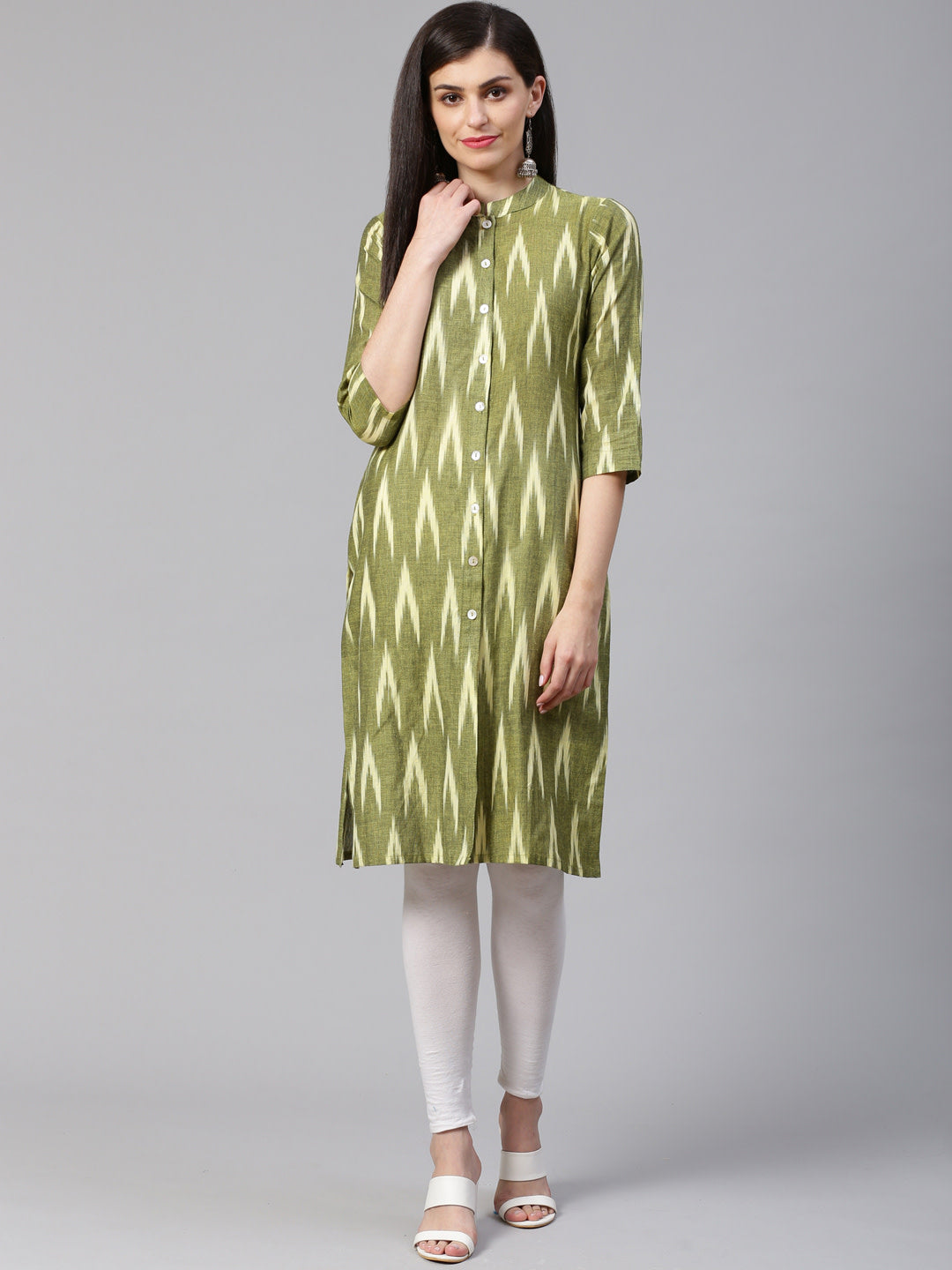 Jompers Women Green & Cream-Coloured Ikkat Woven Design Straight Kurta