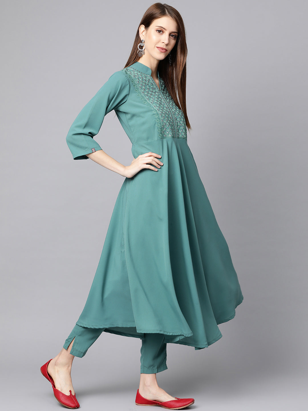 Jompers Women Green Embroidered Yoke Design A-Line Kurta