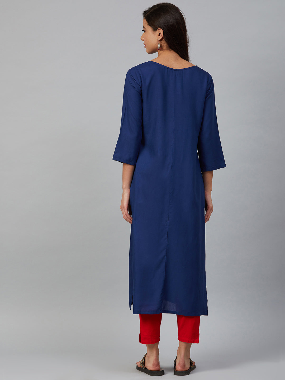 Jompers Women Blue & Pink Yoke Embroidered Straight Kurta