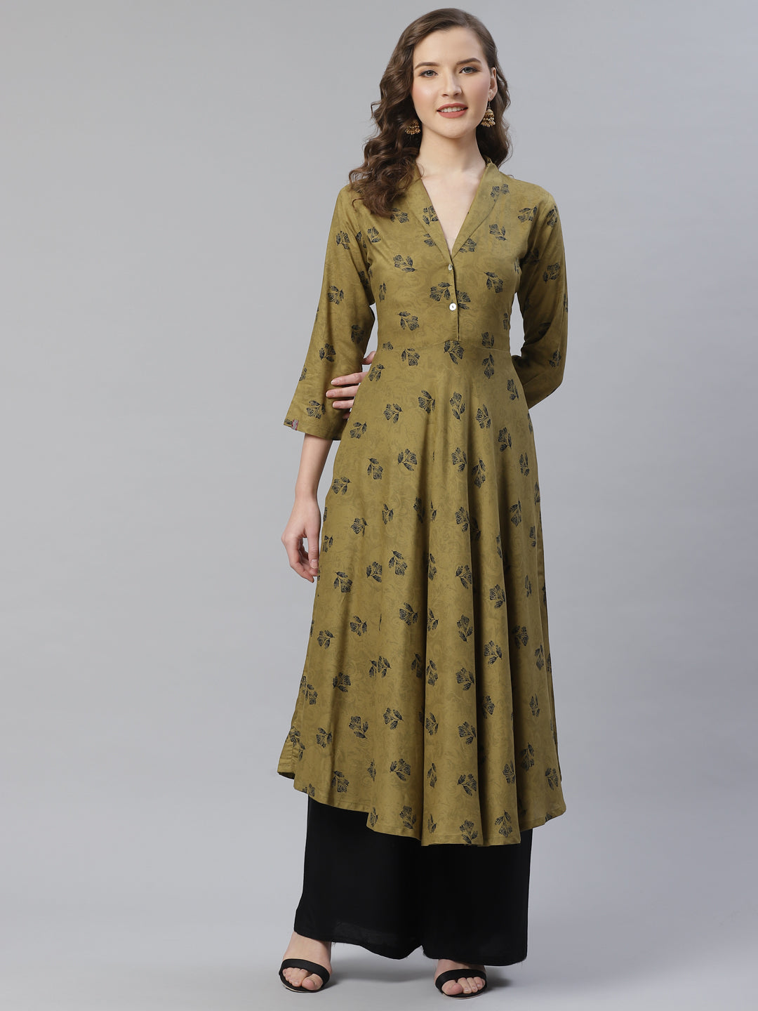 Jompers Women Olive & Black Floral Printed A-Line Kurta