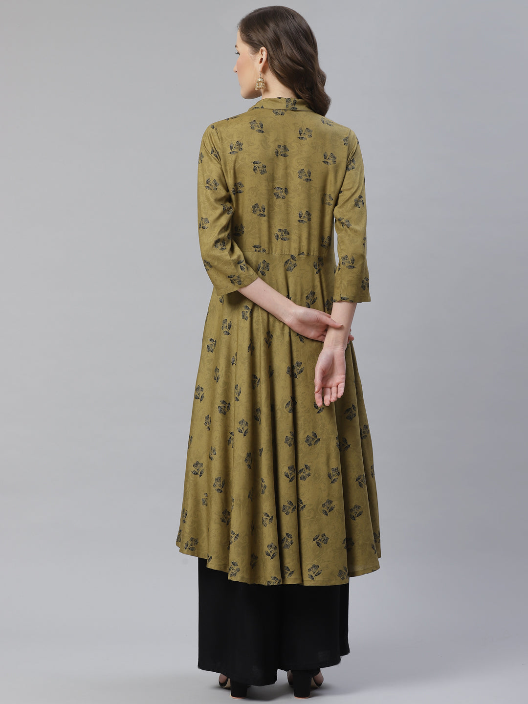 Jompers Women Olive & Black Floral Printed A-Line Kurta