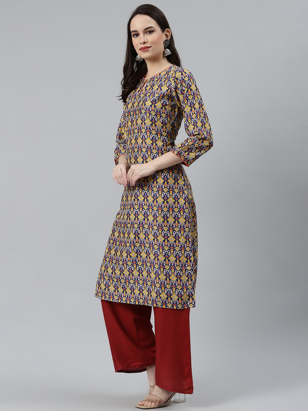 Jompers Women Blue & Yellow Geometric Printed Keyhole Neck Kurta