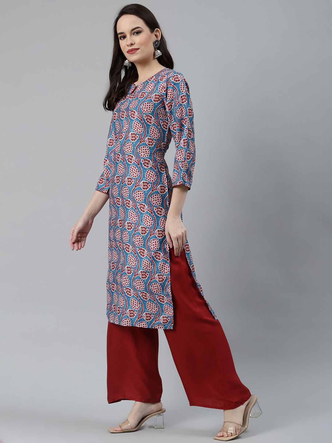 Jompers Women Blue & Red Ethnic Motifs Printed Keyhole Neck Kurta