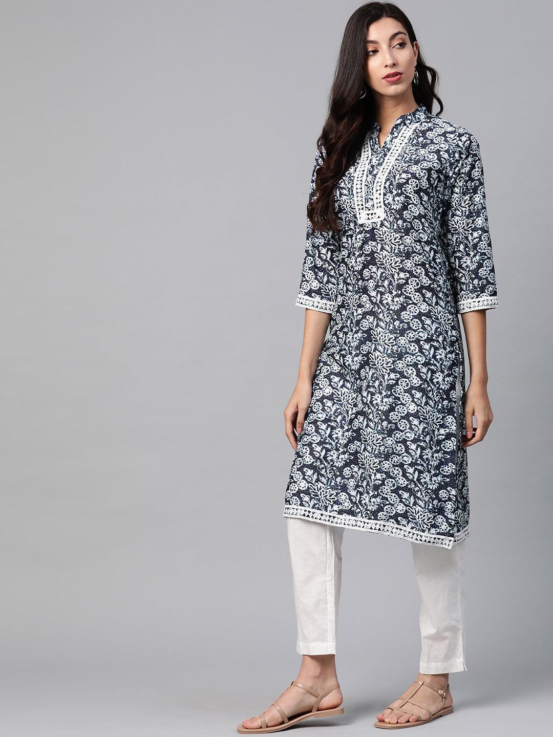 Jompers Women Navy Blue & Off White Ethnic Motifs Printed Kurta