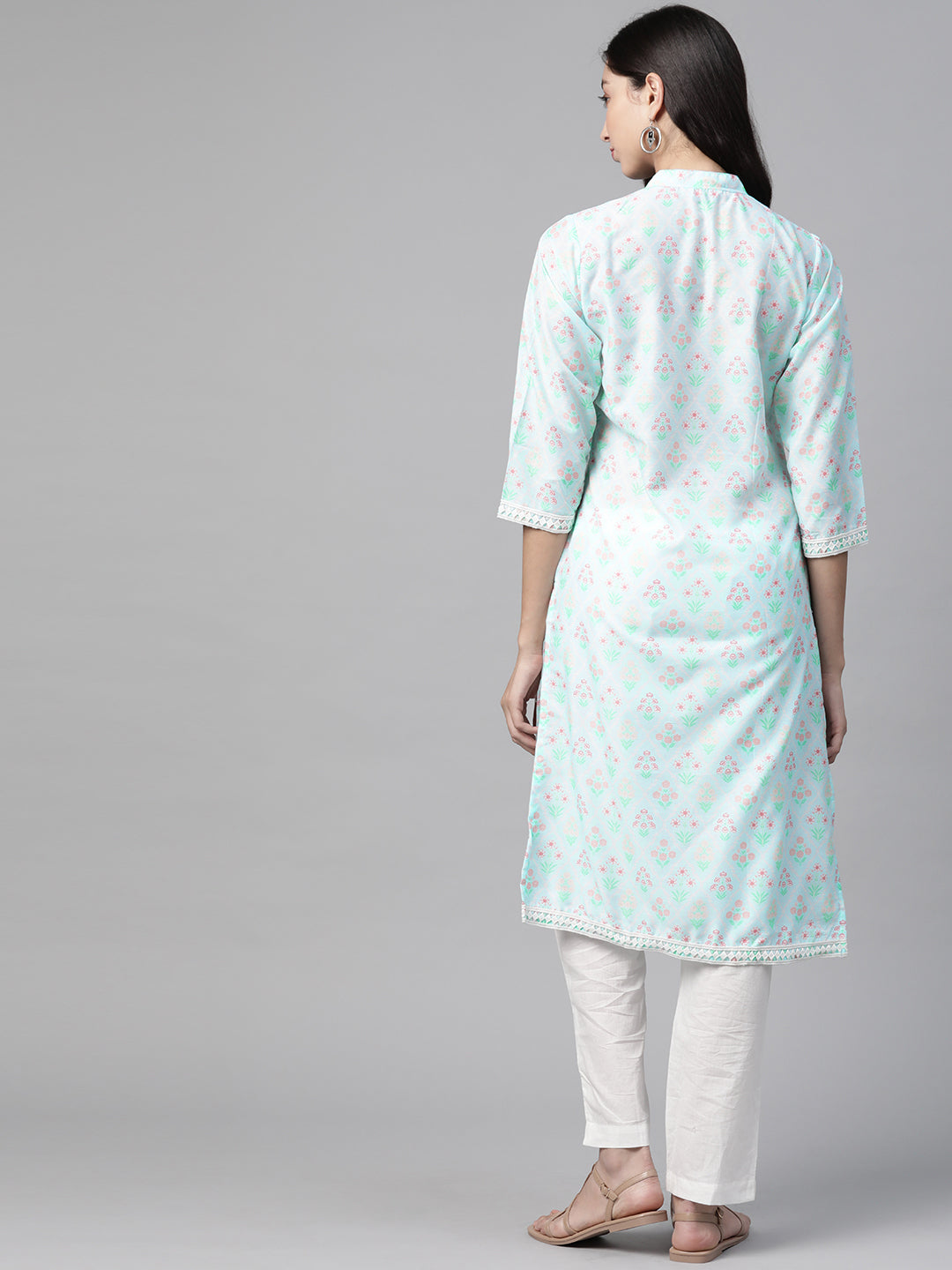Jompers Women Sky Blue & Off White Floral Printed Kurta