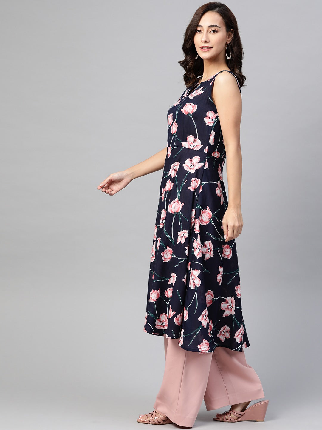 Jompers Women Navy Blue & Pink Floral Printed A-Line Kurta