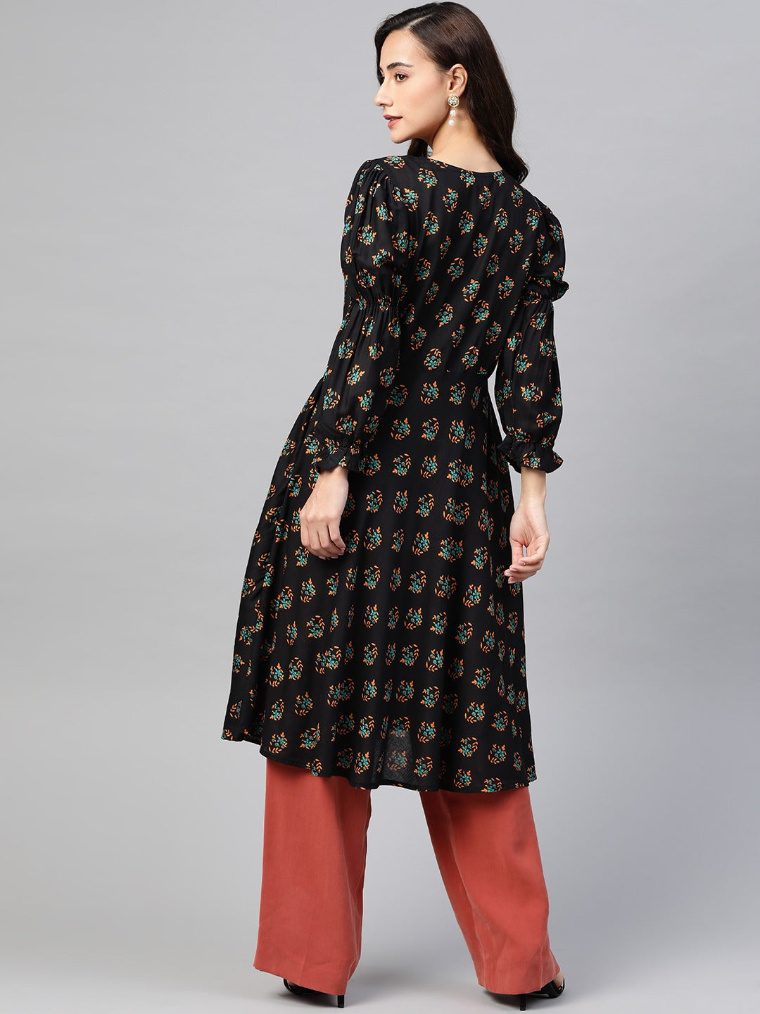 Jompers Women Black & Mustard Yellow Floral Printed A-Line Kurta