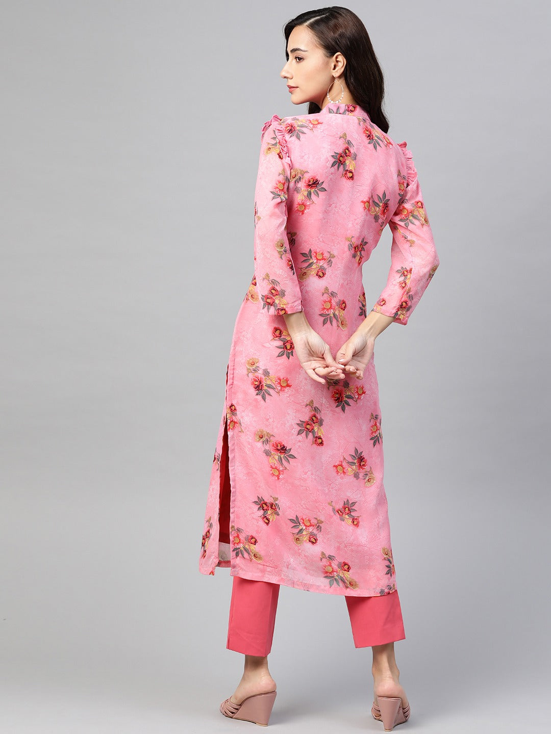 Jompers Women Pink & Olive Green Floral Printed Frills Straight Kurta
