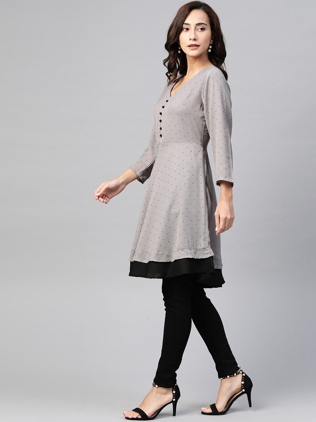 Jompers Women Grey & Black Polka Dots Printed Flaired Kurta