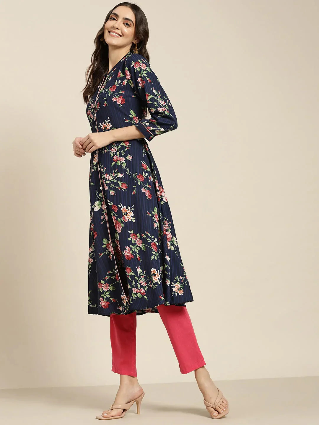 Jompers Women's Blue & Pink Floral Printed Floral Georgette Anarkali Kurta