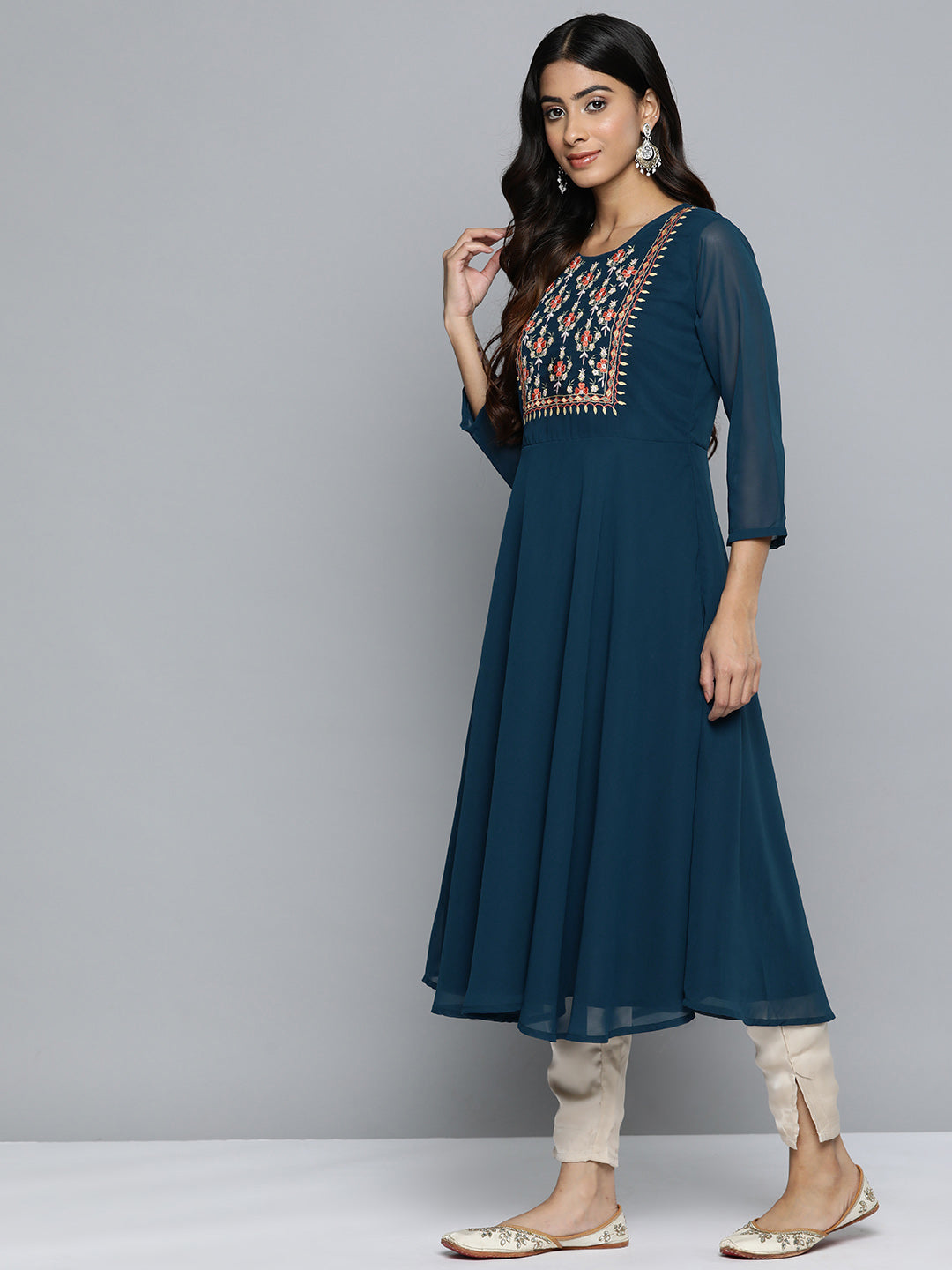 Jompers Women's Floral Embroidered Thread Work Floral Georgette Anarkali Kurta - Teal