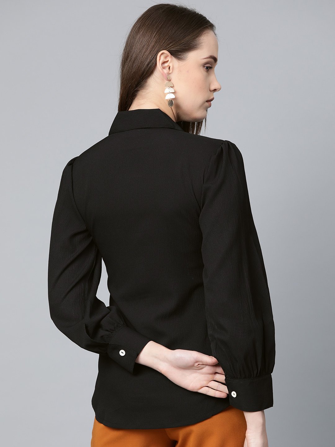 Jompers Women Black Regular Fit Crinkled Effect Casual Shirt