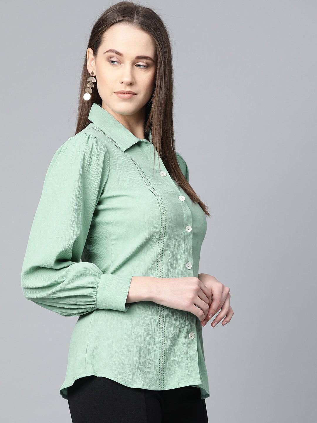Jompers Women Green Regular Fit Crinkled Effect Casual Shirt