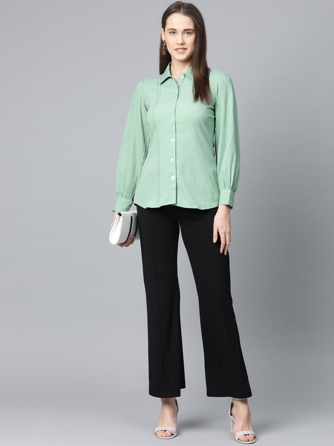 Jompers Women Green Regular Fit Crinkled Effect Casual Shirt