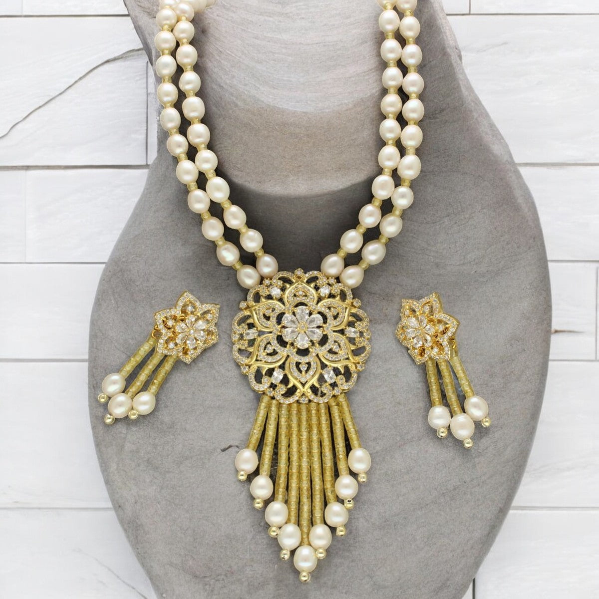 J Pearls Zerin Pearl Set J Pearls